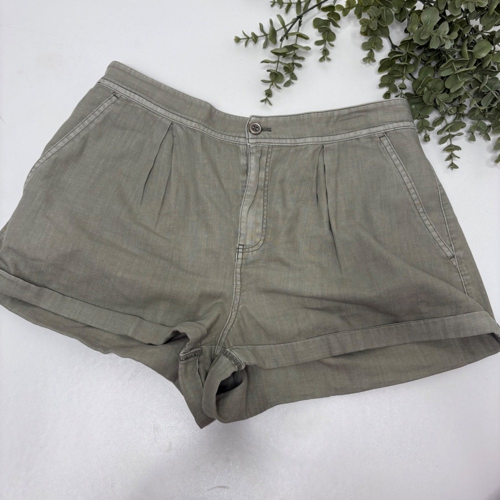 Pilcro Olive Green Utility Pleated Women’s Shorts